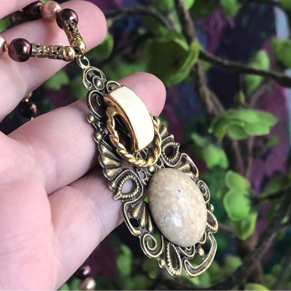 Handcrafted repurpose filigree pendant Czech Pearl necklace - Picture 9 of 11